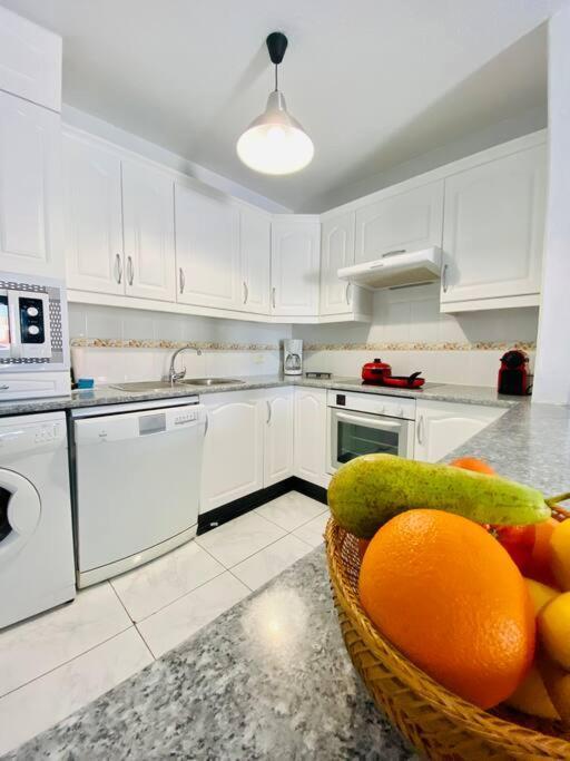Comfy Home With Large Terrace Five Minutes From Ocean Лос Кристианос Экстерьер фото