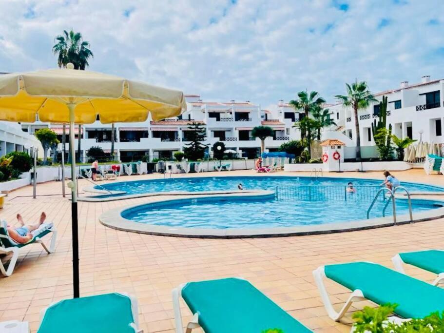 Comfy Home With Large Terrace Five Minutes From Ocean Лос Кристианос Экстерьер фото